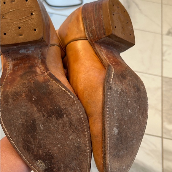 Boulet Classic Tan Leather Cowboy Boots - Picture 9 of 10